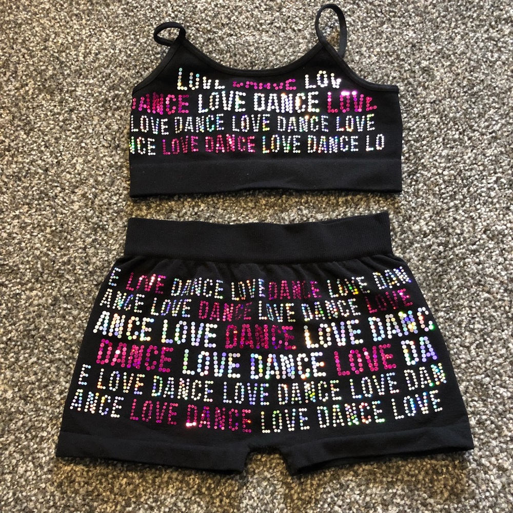 Dance 2 piece sparkly outfit! Great condition